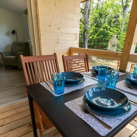 Rykowisko - Caloroczne Nad Jeziorem I Rzeka Holiday home Szczecinek