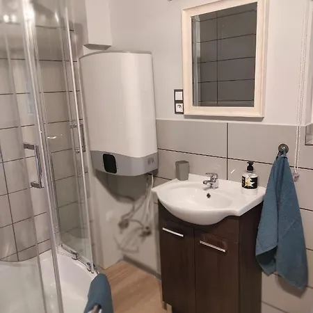 Rykowisko - Caloroczne Nad Jeziorem I Rzeka Holiday home Szczecinek